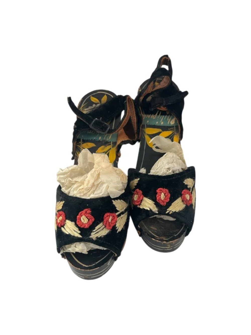 Vintage WW2 Women's Carved Wooden Hand Painted Shoes - Size 5 - Picture 5 of 9